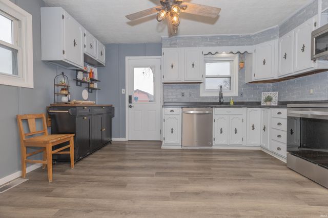 103 S Smith Street, Owensville, IN 47665