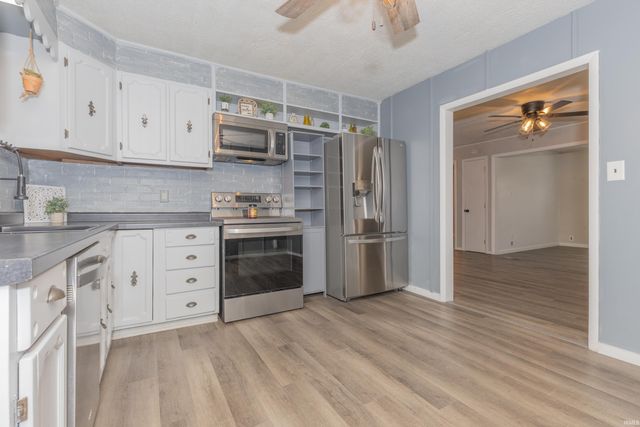 103 S Smith Street, Owensville, IN 47665