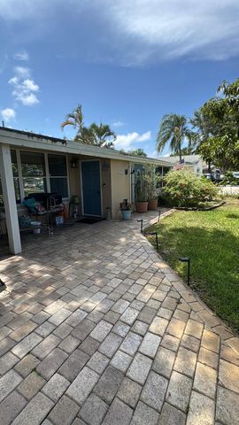 2869 SE 1st Place, Boynton Beach, FL 33435