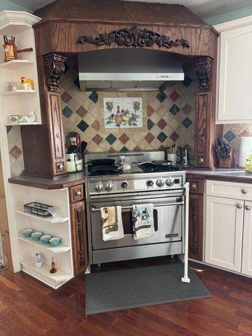 2869 SE 1st Place, Boynton Beach, FL 33435