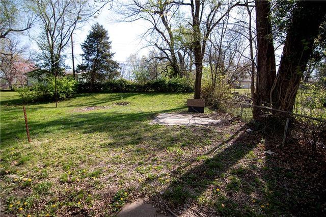 9903 Wheeling Street, Kansas City, MO 64134