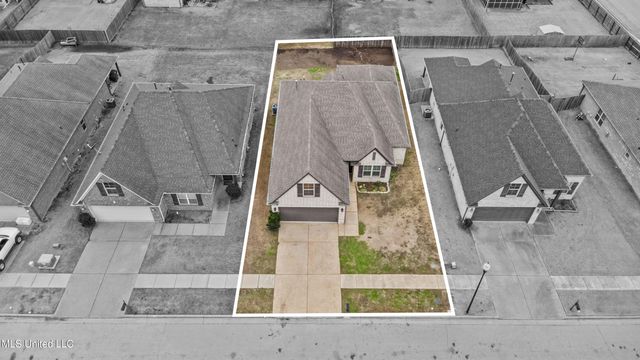 7927 Ironwood Drive, Southaven, MS 38671