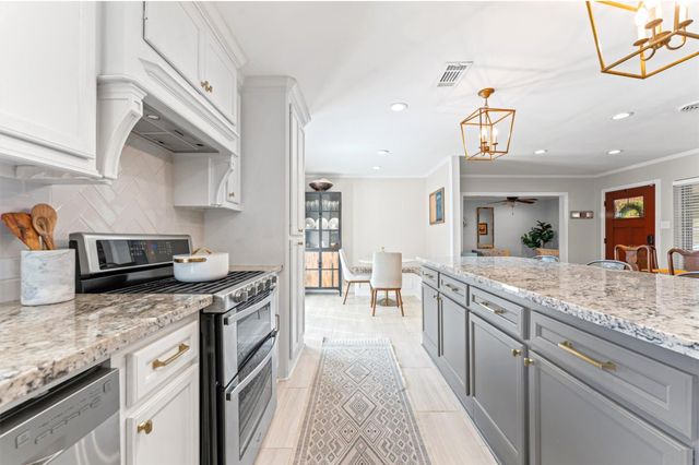 1919 Ansbury Drive, Houston, TX 77018