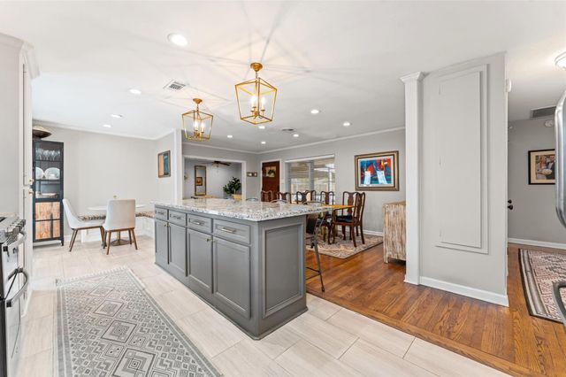 1919 Ansbury Drive, Houston, TX 77018