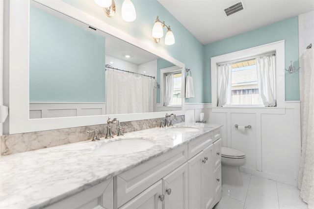 1919 Ansbury Drive, Houston, TX 77018