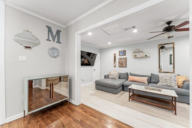 1919 Ansbury Drive, Houston, TX 77018