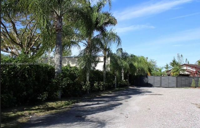 31050 SW 193rd Ave, Homestead, FL 33030