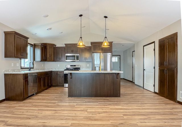 444 53rd Avenue SE, Saint Cloud, MN 56304