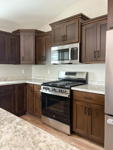 444 53rd Avenue SE, Saint Cloud, MN 56304