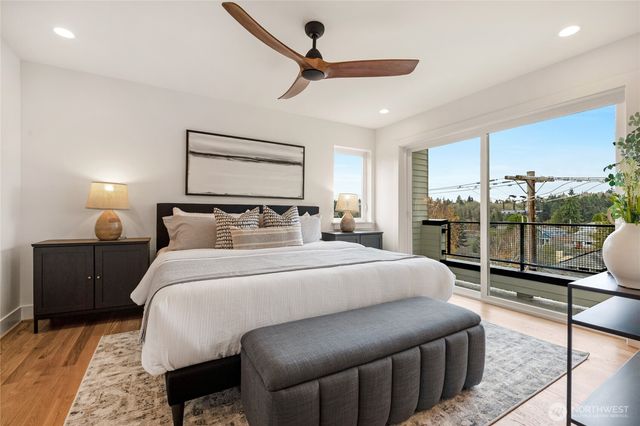 4048 32nd Avenue W, Seattle, WA 98199