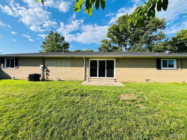 1616 Wellington Drive, Granite City, IL 62040