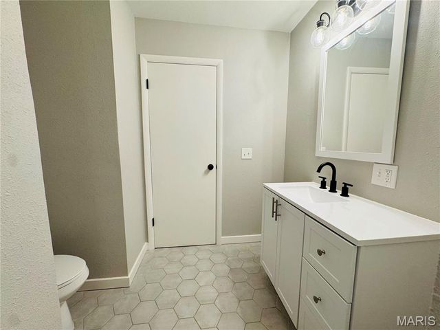 1616 Wellington Drive, Granite City, IL 62040