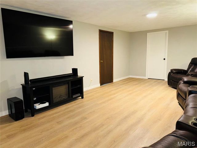 1616 Wellington Drive, Granite City, IL 62040