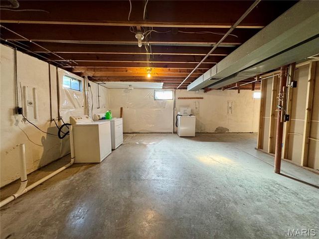 1616 Wellington Drive, Granite City, IL 62040