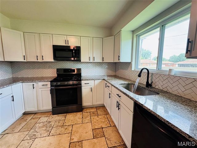 1616 Wellington Drive, Granite City, IL 62040