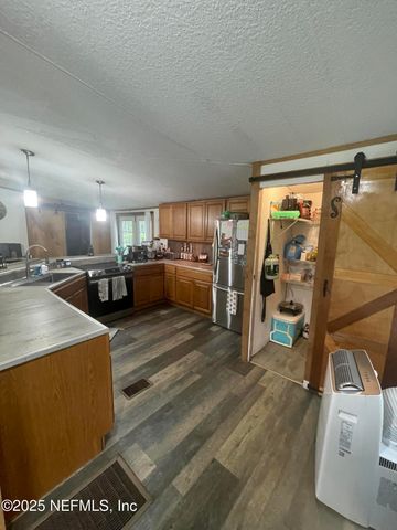 785 HIGHWAY 17, Palatka, FL 32177