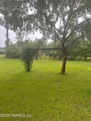 785 HIGHWAY 17, Palatka, FL 32177
