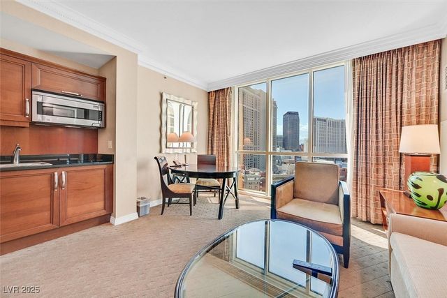 135 East Harmon Avenue 1403, Las Vegas, NV 89109