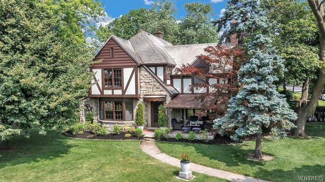 4722 Main Street, Amherst, NY 14226