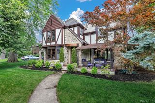 4722 Main Street, Amherst, NY 14226