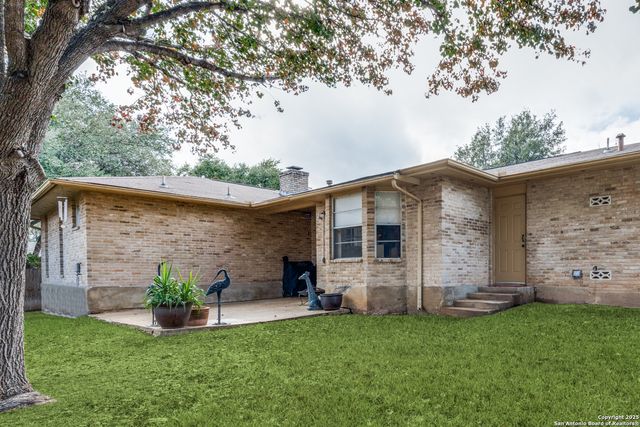 2011 Broken Oak, San Antonio, TX 78232