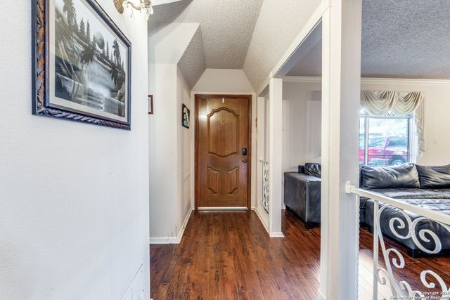 2011 Broken Oak, San Antonio, TX 78232