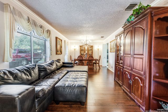 2011 Broken Oak, San Antonio, TX 78232