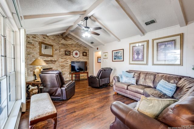 2011 Broken Oak, San Antonio, TX 78232