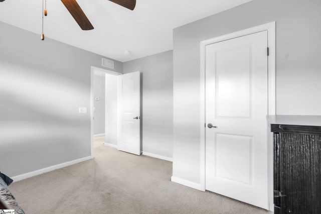 331 Kelsey Glen Lane, Simpsonville, SC 29681