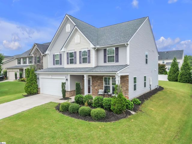 331 Kelsey Glen Lane, Simpsonville, SC 29681