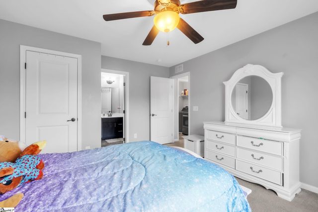 331 Kelsey Glen Lane, Simpsonville, SC 29681