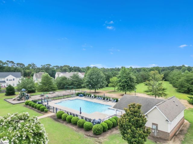 331 Kelsey Glen Lane, Simpsonville, SC 29681