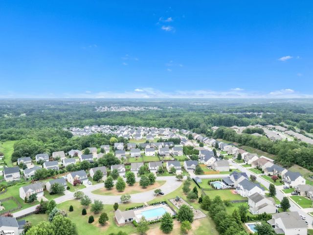 331 Kelsey Glen Lane, Simpsonville, SC 29681