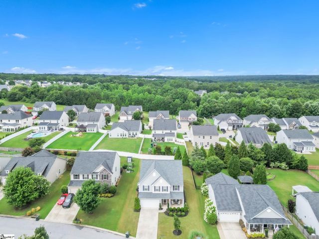 331 Kelsey Glen Lane, Simpsonville, SC 29681