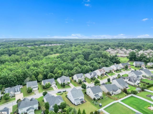 331 Kelsey Glen Lane, Simpsonville, SC 29681