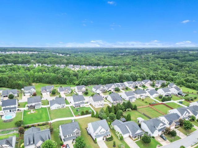331 Kelsey Glen Lane, Simpsonville, SC 29681