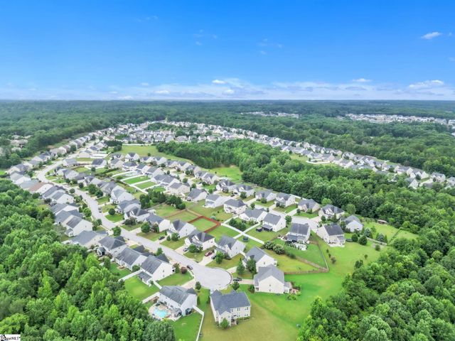 331 Kelsey Glen Lane, Simpsonville, SC 29681