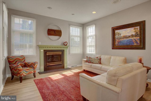 7107 FAIRWAY DR S, Fayetteville, PA 17222