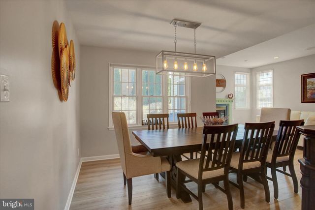 7107 FAIRWAY DR S, Fayetteville, PA 17222