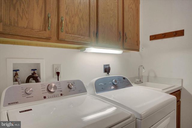 7107 FAIRWAY DR S, Fayetteville, PA 17222