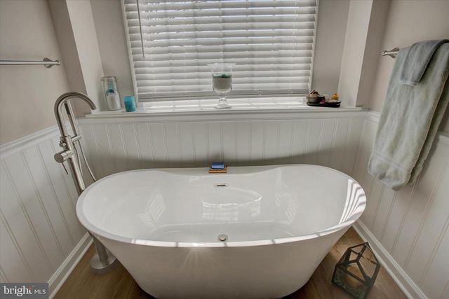 7107 FAIRWAY DR S, Fayetteville, PA 17222