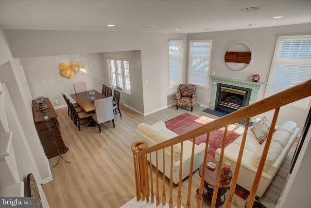 7107 FAIRWAY DR S, Fayetteville, PA 17222