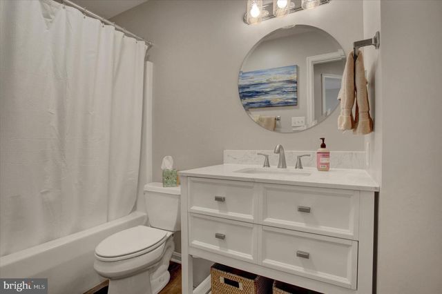 7107 FAIRWAY DR S, Fayetteville, PA 17222