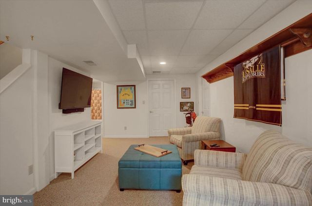 7107 FAIRWAY DR S, Fayetteville, PA 17222