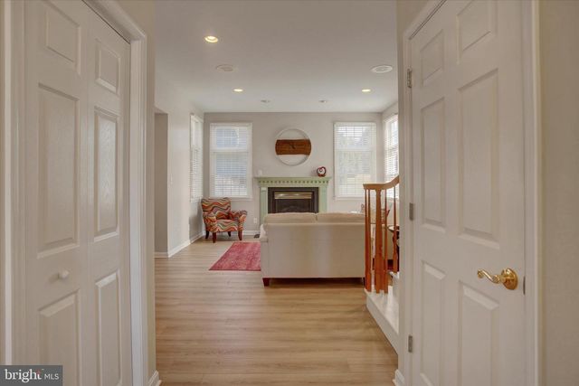 7107 FAIRWAY DR S, Fayetteville, PA 17222