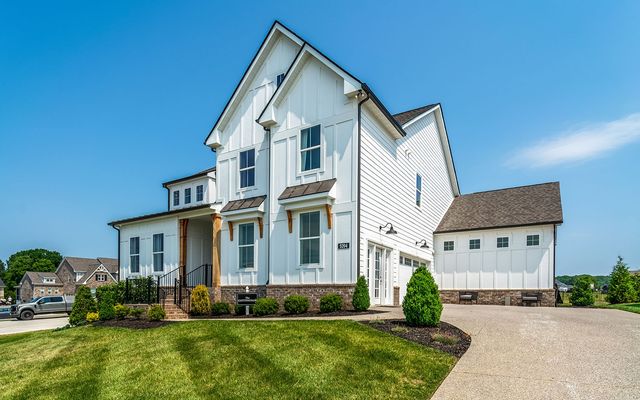 7343 Buckhorn Court, Fairview, TN 37062