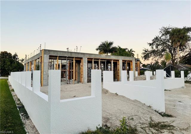 326 SHORE DR, Fort Myers, FL 33905