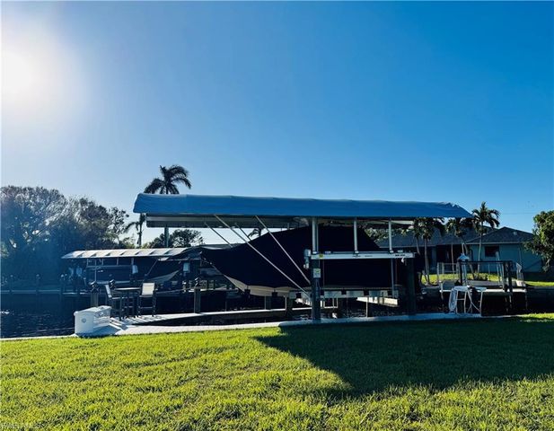 326 SHORE DR, Fort Myers, FL 33905