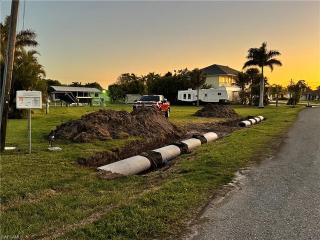 326 SHORE DR, Fort Myers, FL 33905