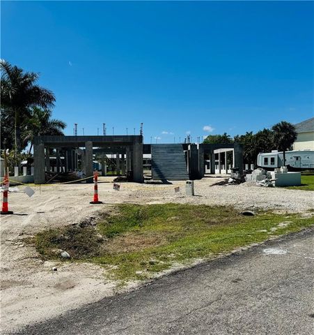 326 SHORE DR, Fort Myers, FL 33905